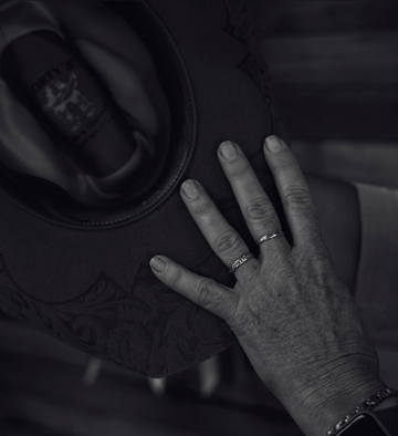 In Her Hands | A Craft Series