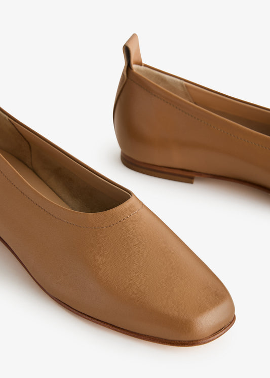 ESSEN WS Foundation Flat Tan