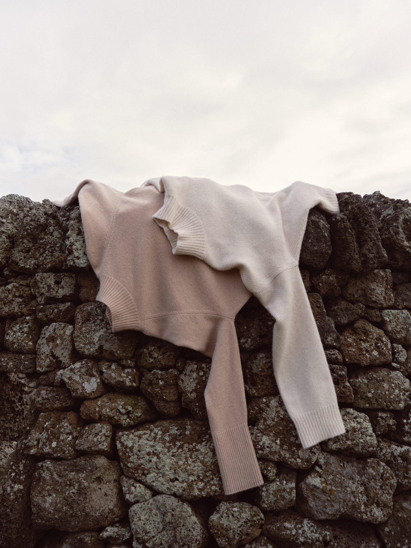 KNITWEAR
