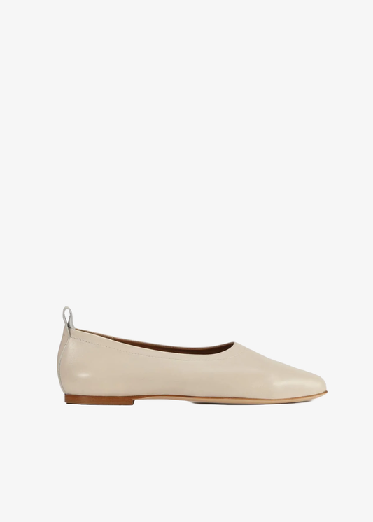 ESSEN Foundation Ballet Flat Ivory